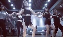 韩国舞蹈视频,跟随热门视频领略独特韵律魅力